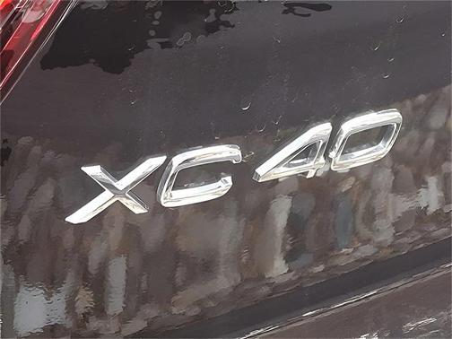 2025 Volvo XC40 Ultra Dark Theme