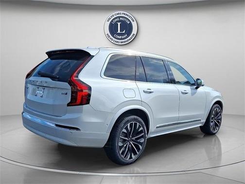 2026 Volvo XC90 B6 Plus 7-Seater