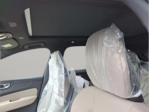 Crystal White 2026 Volvo XC60 B5 Plus