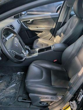 2015 Volvo V60 T5 Platinum