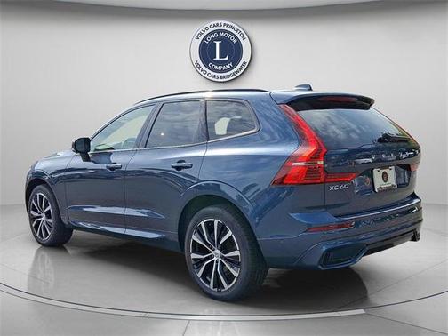 2025 Volvo XC60 B5 Plus