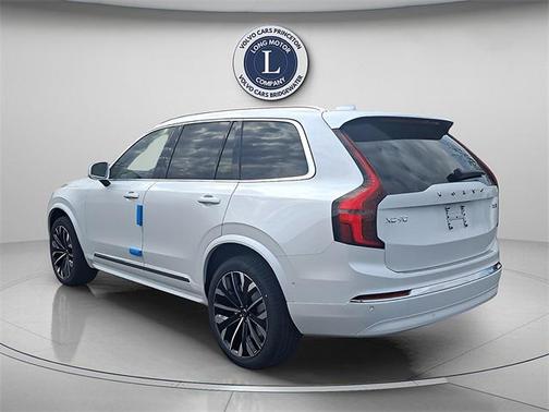 2025 Volvo XC90 B6 Plus 7-Seater