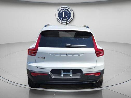 Crystal White Pearl 2026 Volvo EX40 Twin Motor Plus