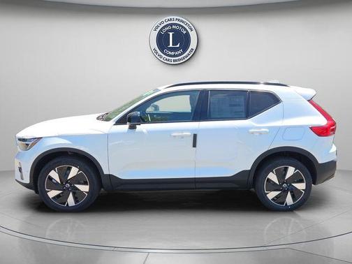Crystal White Pearl 2026 Volvo EX40 Twin Motor Plus