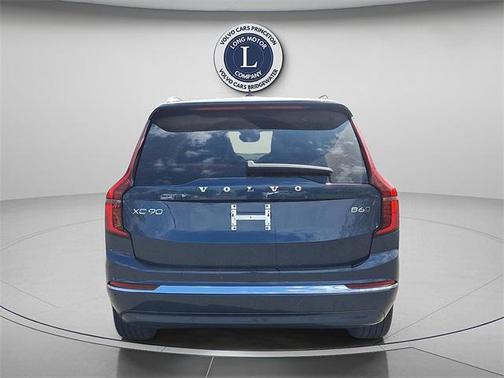 2025 Volvo XC90 B6 Plus 6-Seater