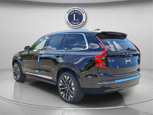 2025 Volvo XC90 B6 Plus 7-Seater