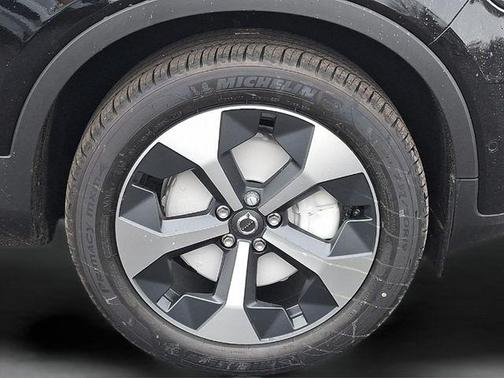 Onyx Black 2026 Volvo XC40 B5 Plus