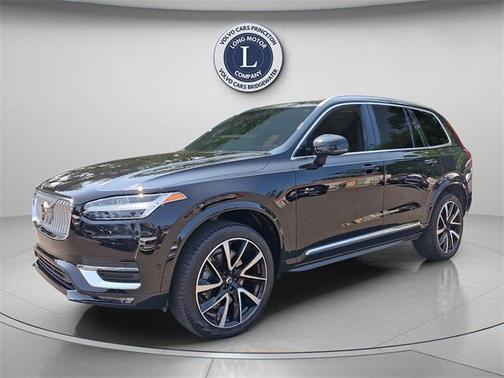 2023 Volvo XC90 B5 Plus