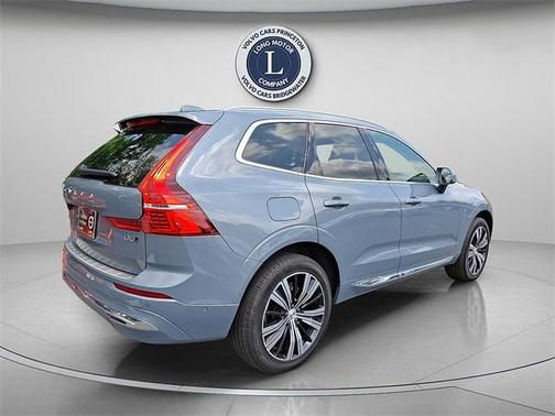 2022 Volvo XC60 B5 Inscription