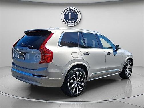2025 Volvo XC90 B6 Plus 7-Seater