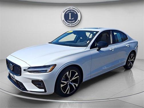 2025 Volvo S60 B5 Core