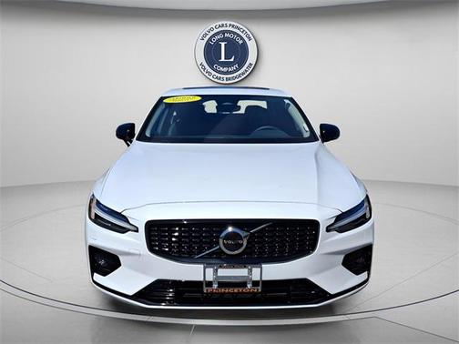 2025 Volvo S60 B5 Core