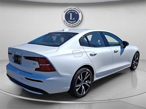 2025 Volvo S60 B5 Core