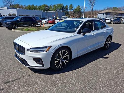 2025 Volvo S60 B5 Core