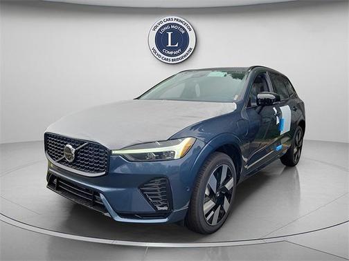 2025 Volvo XC60 Plug-In Hybrid Plus