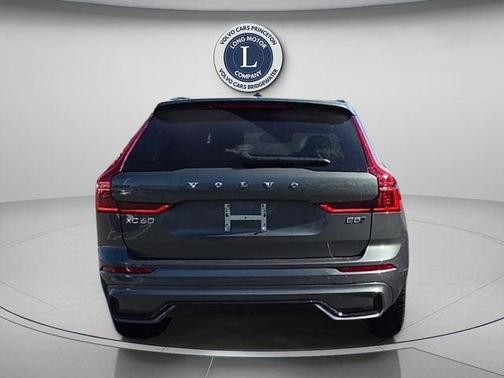 Forest Green 2026 Volvo XC60 B5 Plus