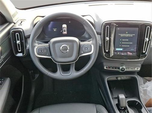 2026 Volvo XC40 B5 Core