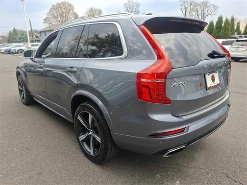 2019 Volvo XC90 T6 R-Design