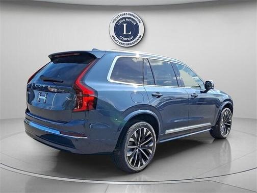 2026 Volvo XC90 B6 Plus 7-Seater