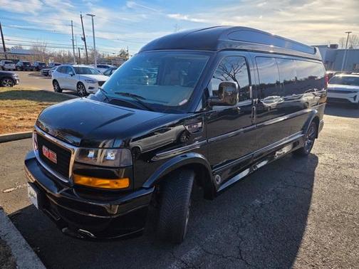 2023 GMC Savana 2500 Work Van