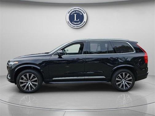 2025 Volvo XC90 B5 Core