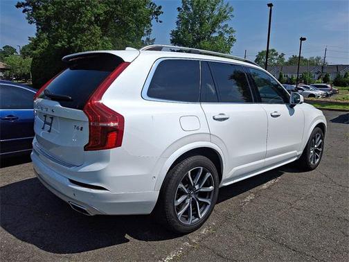2019 Volvo XC90 T6 Momentum