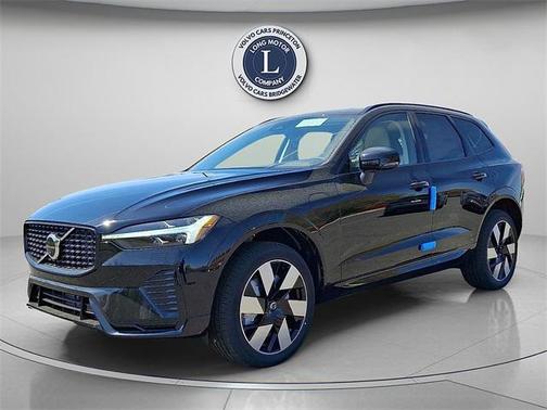 2025 Volvo XC60 Plug-In Hybrid T8 Plus