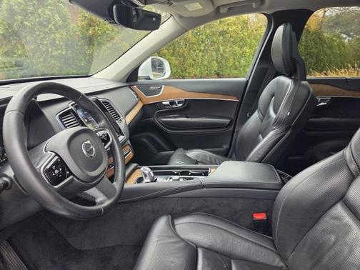 2016 Volvo XC90 Hybrid T8 Inscription