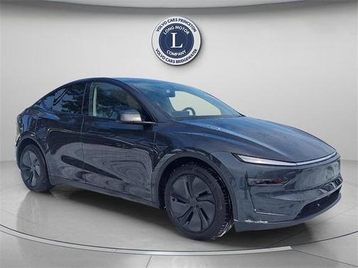 2026 Tesla Model Y 