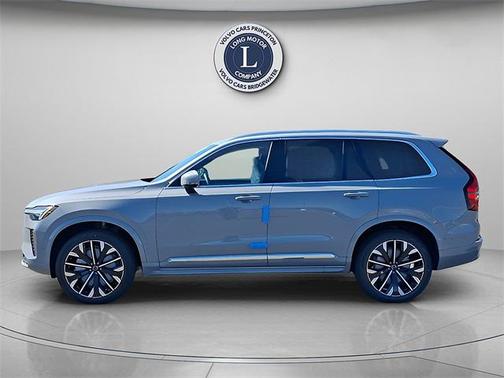 2025 Volvo XC90 B5 Plus 7-Seater