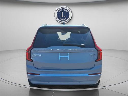 2025 Volvo XC90 B5 Plus 7-Seater
