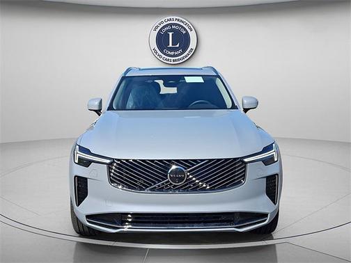 2025 Volvo XC90 B5 Plus 7-Seater