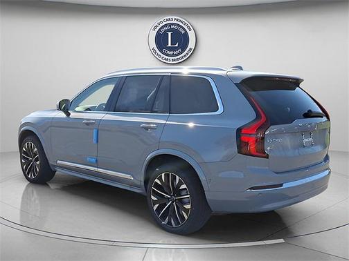 2025 Volvo XC90 B5 Plus 7-Seater
