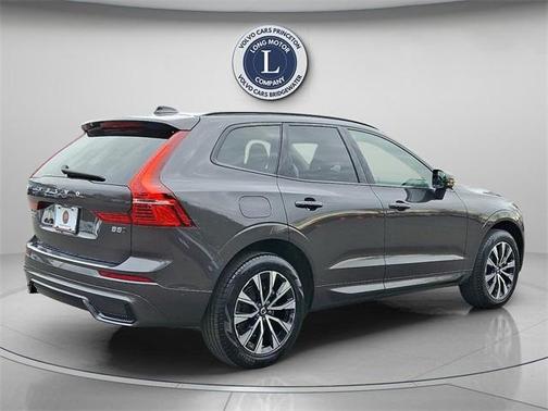 2025 Volvo XC60 B5 Plus