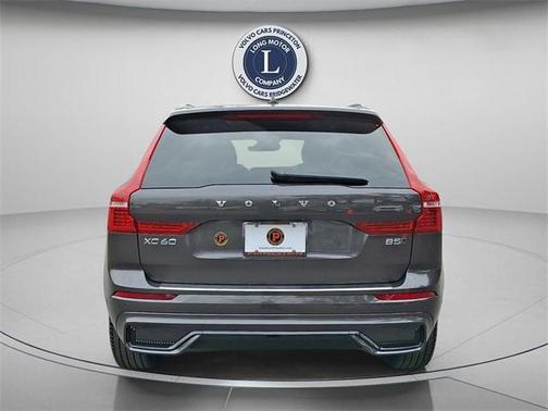 2025 Volvo XC60 B5 Plus