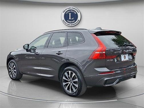 2025 Volvo XC60 B5 Plus
