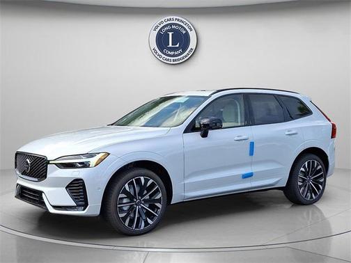 2026 Volvo XC60 B5 Ultra