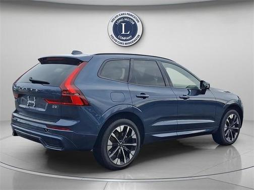2026 Volvo XC60 B5 Plus