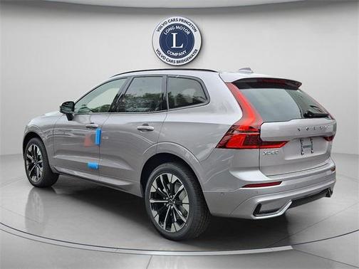 2026 Volvo XC60 B5 Plus