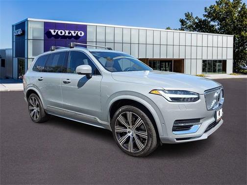 2024 Volvo XC90 Recharge Plug-In Hybrid T8 Ultimate Bright Theme 7-Seater