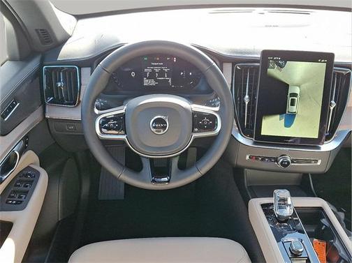 2026 Volvo XC90 B6 Plus 7-Seater