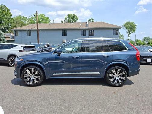 2024 Volvo XC90 Recharge Plug-In Hybrid T8 Ultimate 6-Seater