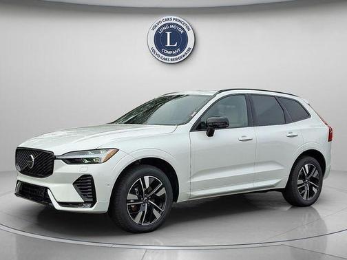 2026 Volvo XC60 B5 Plus