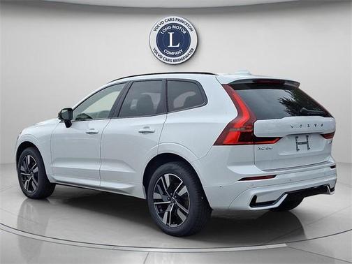 2026 Volvo XC60 B5 Plus