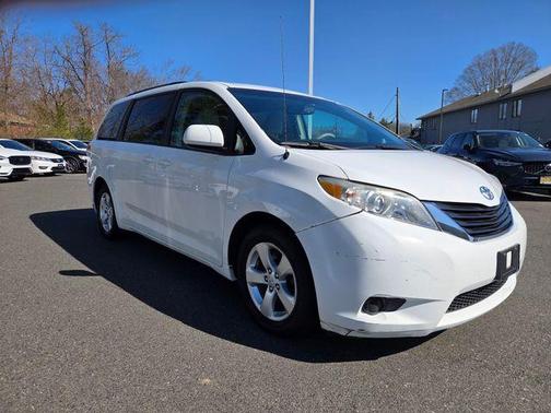 2014 Toyota Sienna L