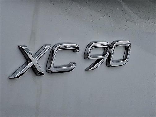 2025 Volvo XC90 B6 Plus 7-Seater