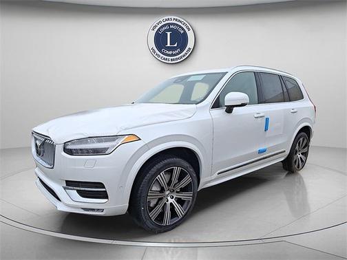 2025 Volvo XC90 B6 Plus 7-Seater