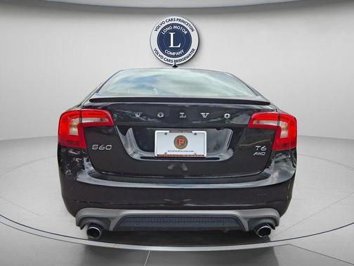 2017 Volvo S60 T6 R-Design Platinum