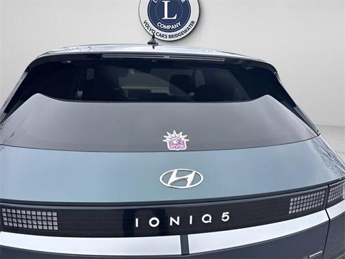 2022 Hyundai IONIQ 5 SE