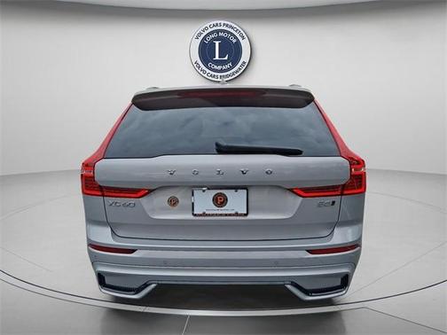 2025 Volvo XC60 B5 Plus